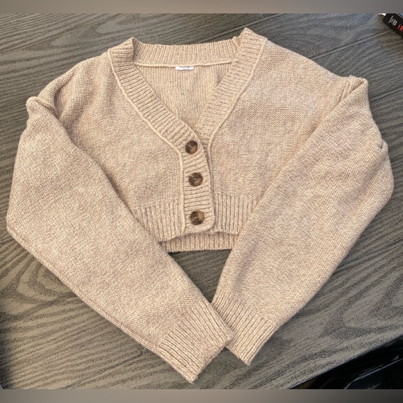 GARAGE CROP SWEATER WITH BUTTONS - Picture 1 of 2